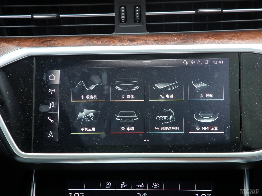 傳奇黑奧迪A6(進(jìn)口)中控內(nèi)飾圖片