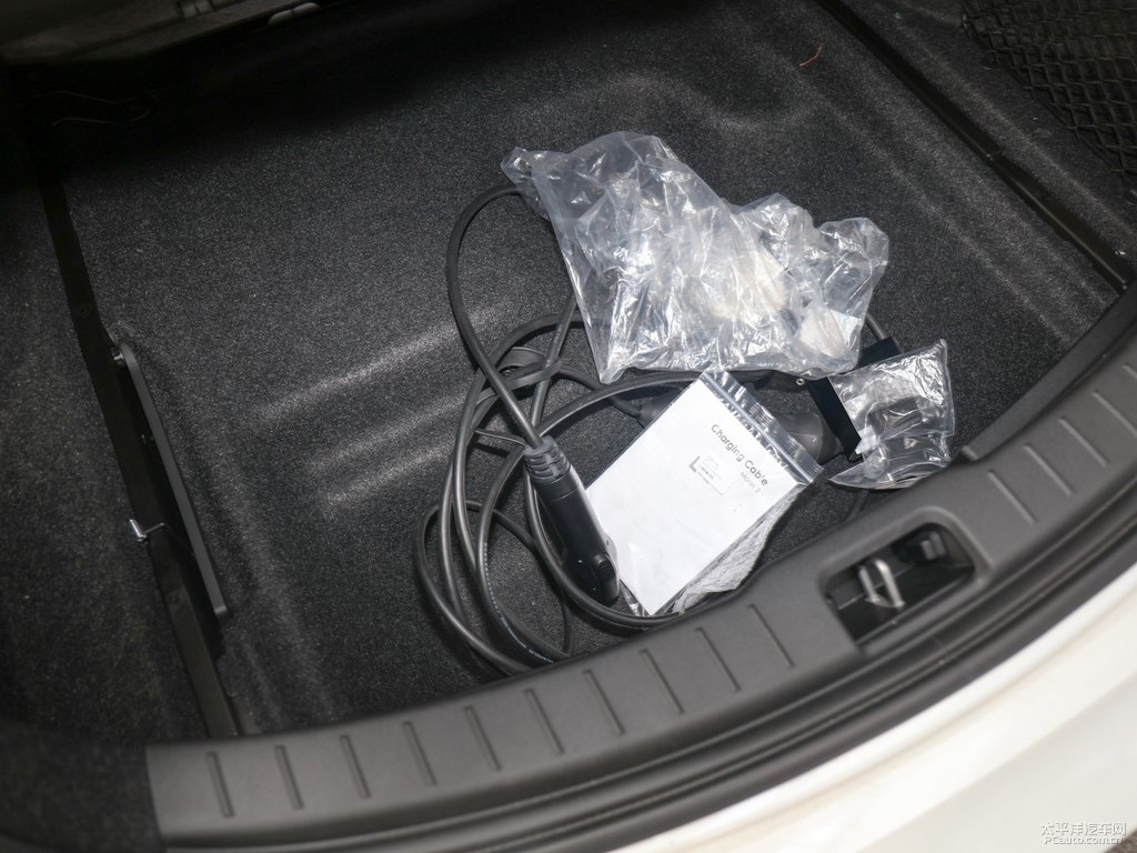 ѩPolestar 2gDƬ