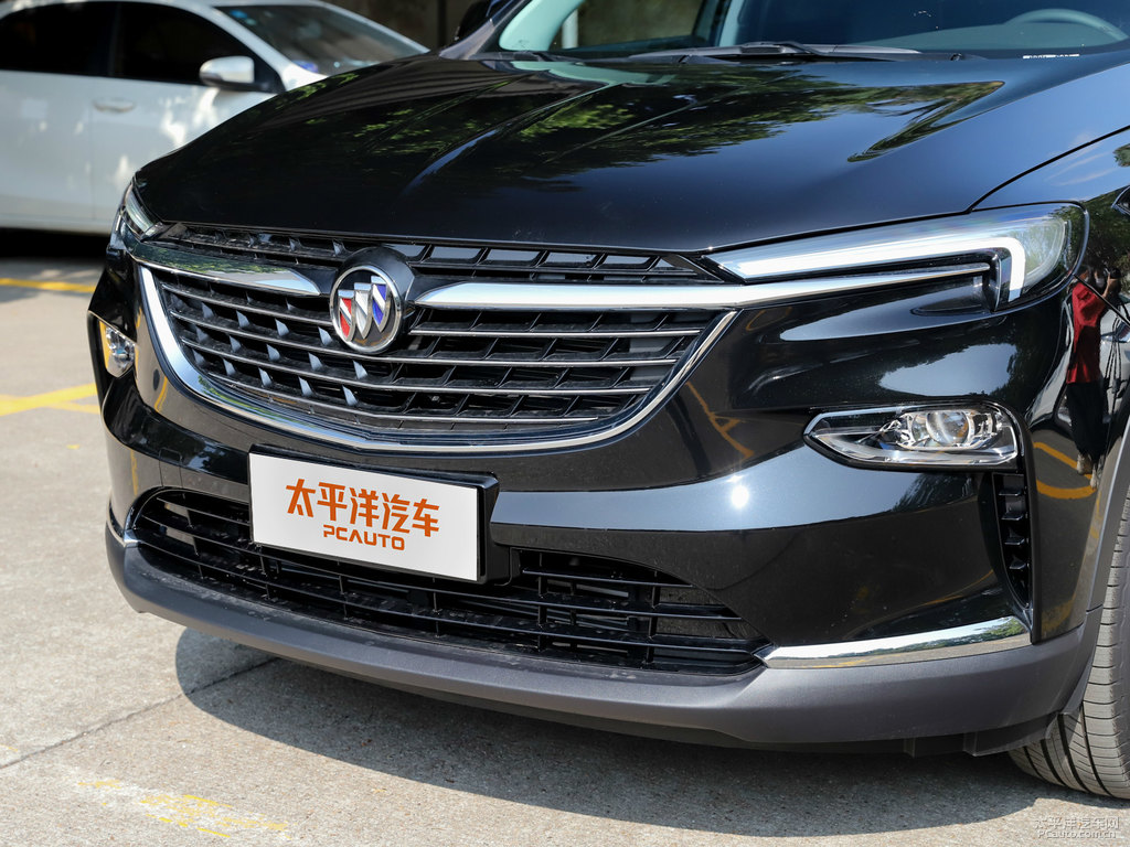 墨玉黑昂科旗車頭外觀圖片