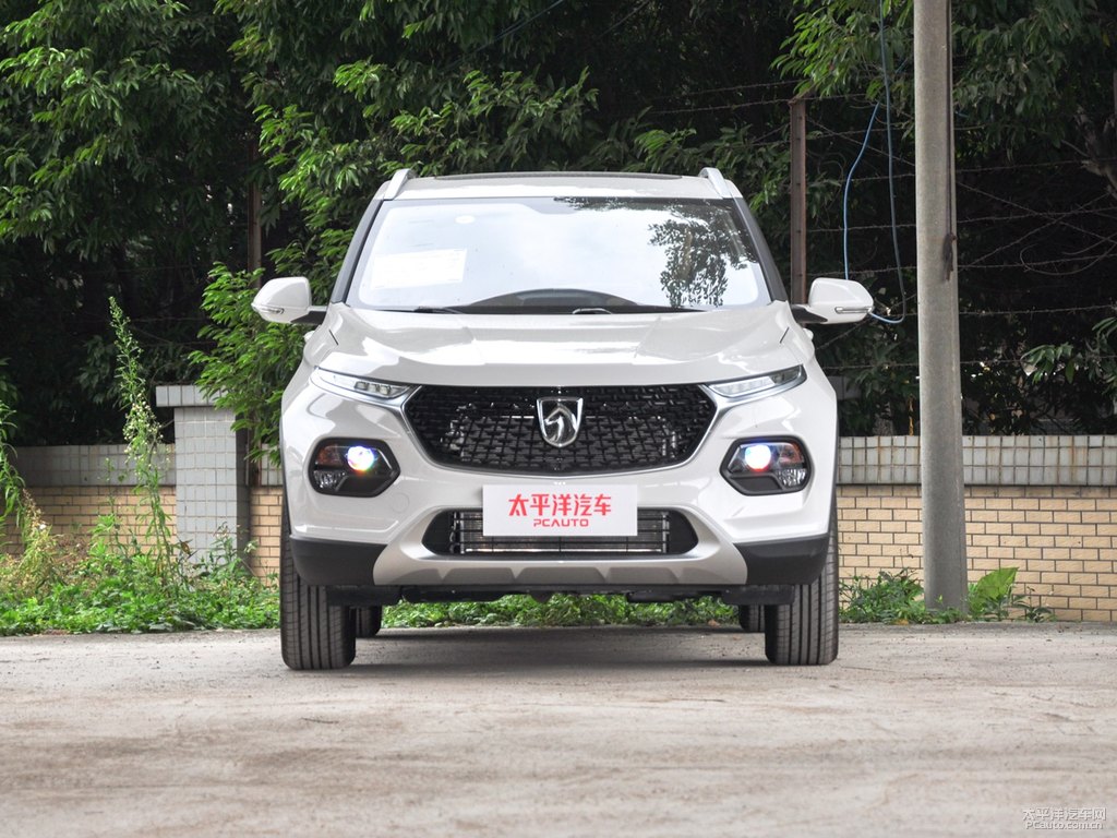 糖果白寶駿510整車外觀外觀圖片