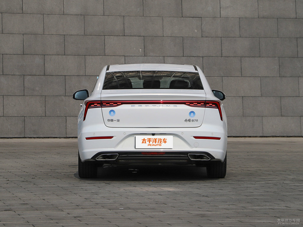 珍珠白奔騰B70整車外觀外觀圖片