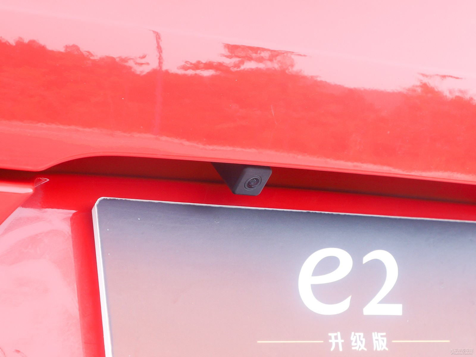 比亞迪e2外觀高清大圖