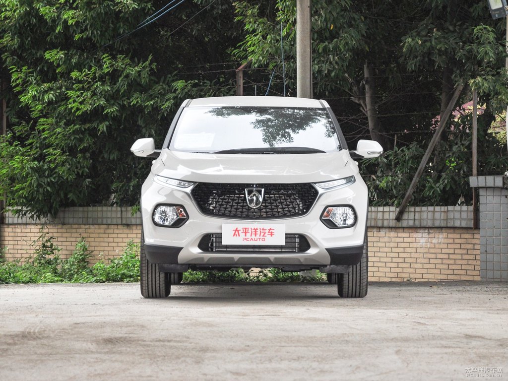 糖果白寶駿510整車外觀外觀圖片