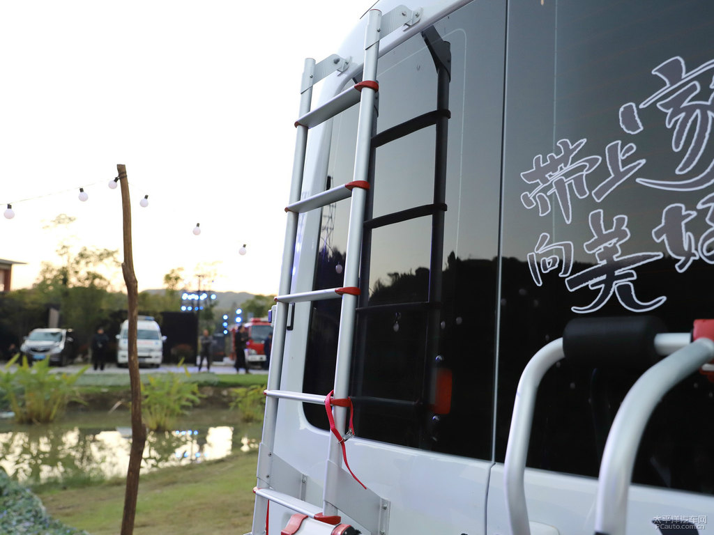 ͨMAXUS V80܇܇β^DƬ