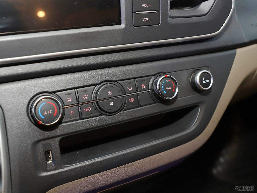 ͨMAXUS V80܇п؃(ni)DƬ