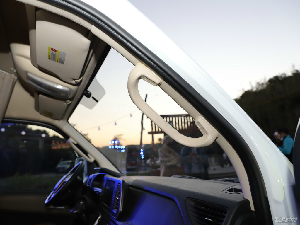 ͨMAXUS V80܇܇DƬ