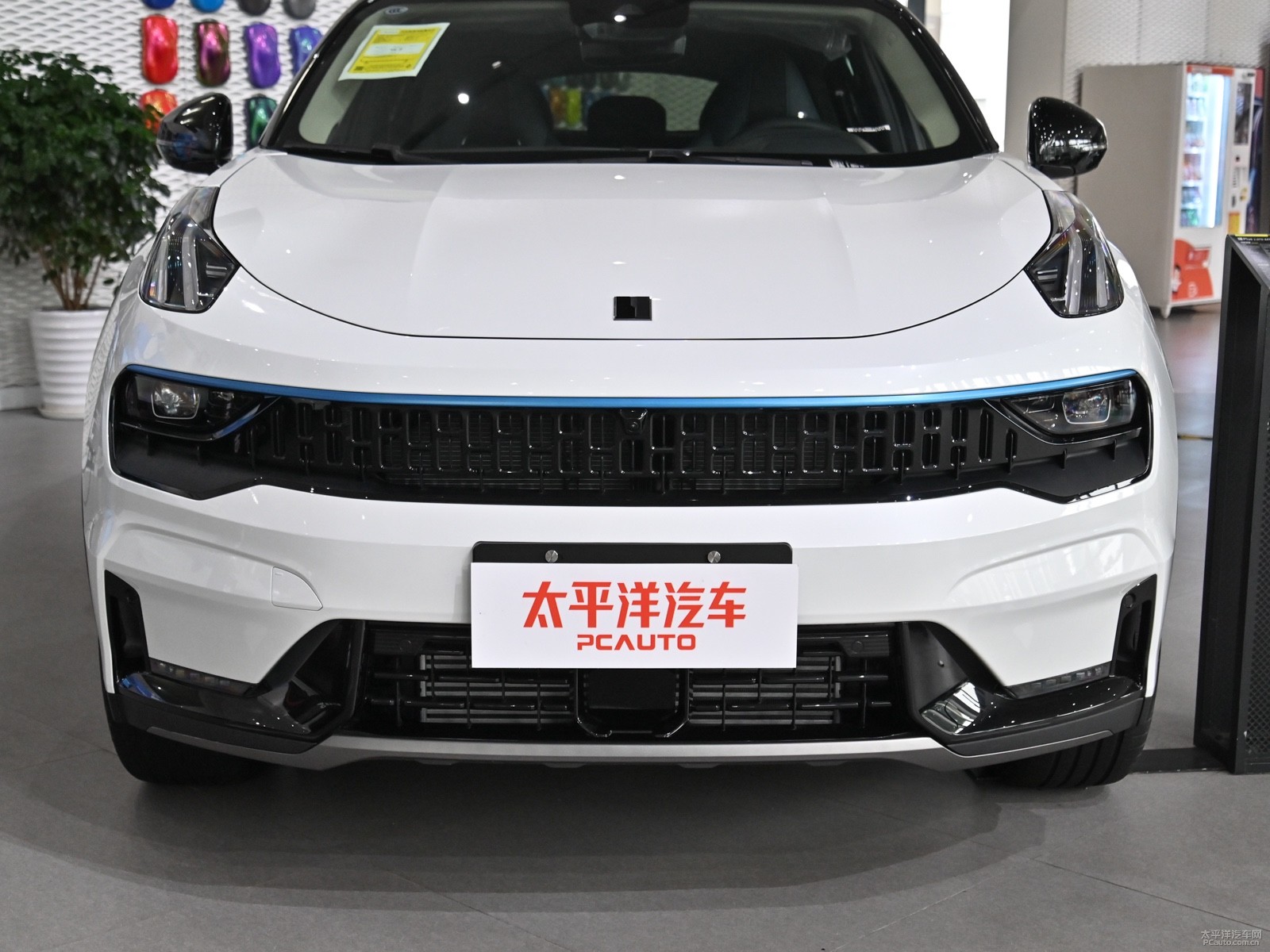 領(lǐng)克05外觀高清大圖