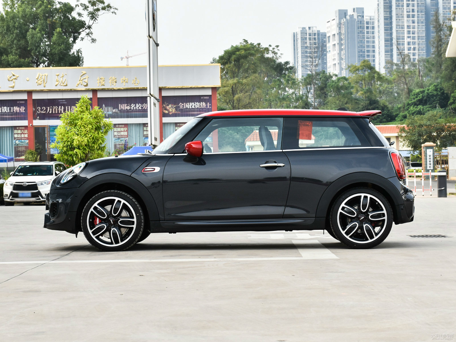 MINI JCW外觀高清大圖