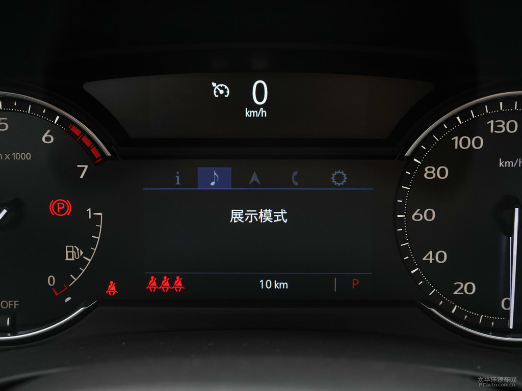 鑠紅凱迪拉克XT4中控內(nèi)飾圖片