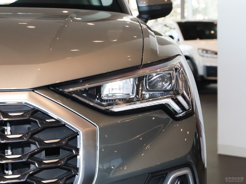{~(y)GWQ3 Sportback܇(ch)^^DƬ