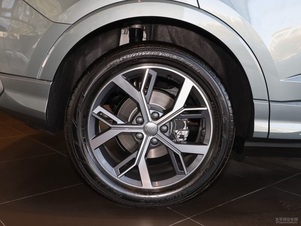 鱷魚綠奧迪Q3 Sportback車身外觀圖片