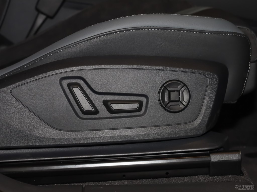 {~GWQ3 Sportback΃(ni)DƬ