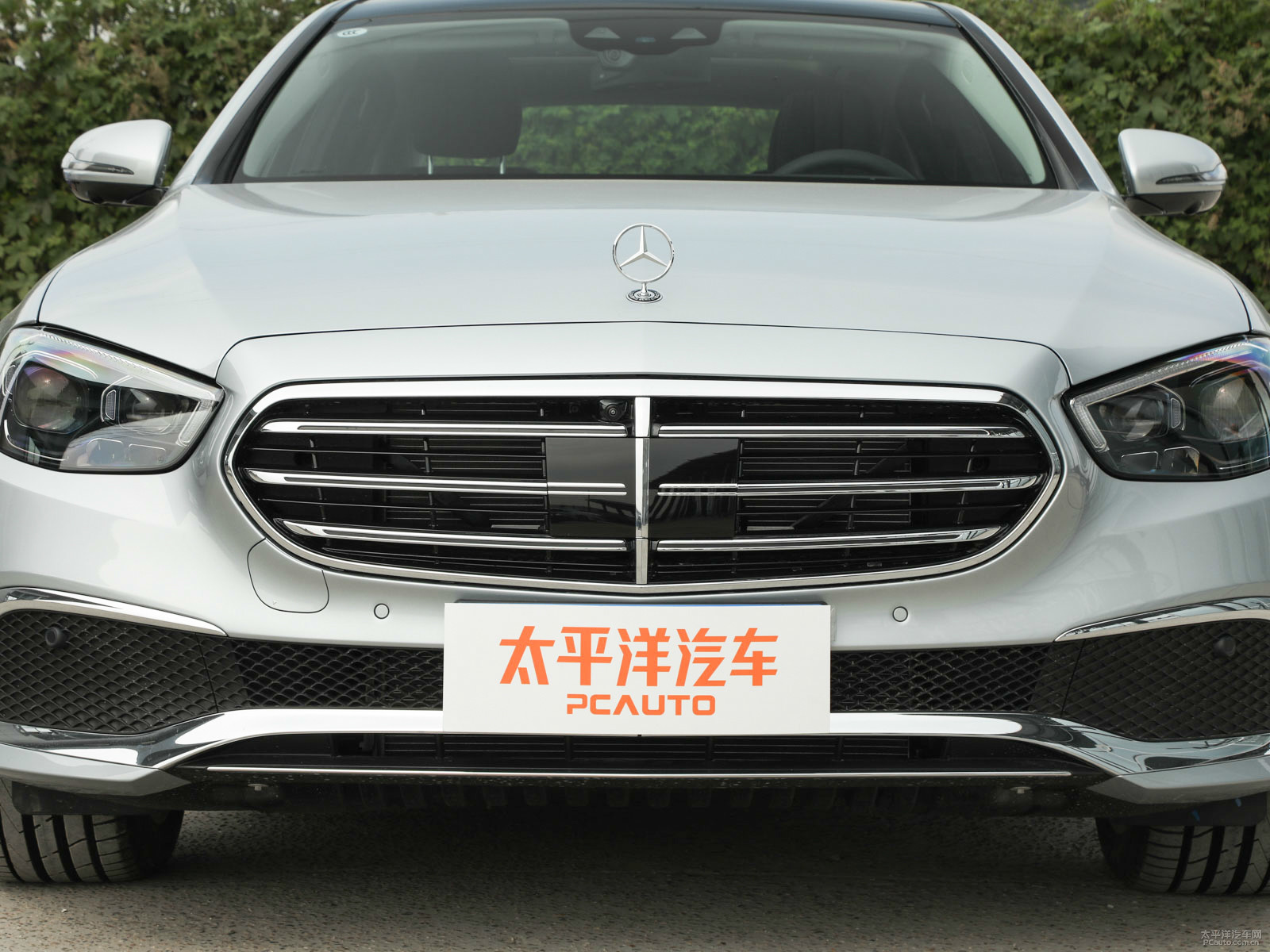 奔馳E級外觀高清大圖