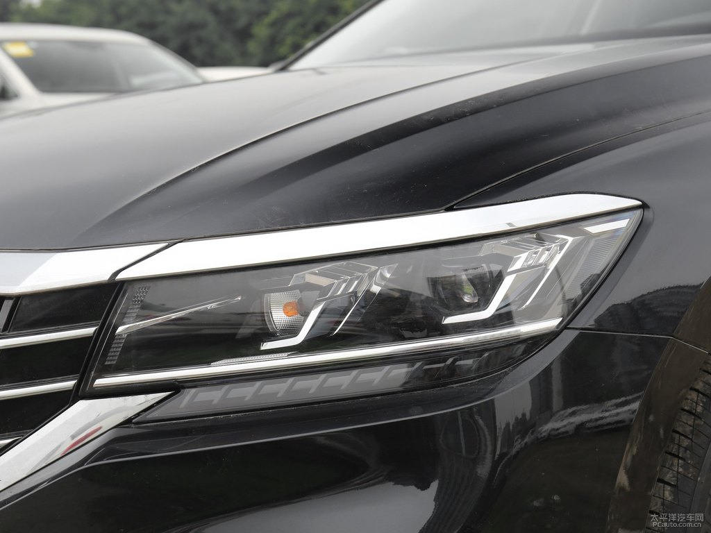 玄武黑帕薩特車頭外觀圖片