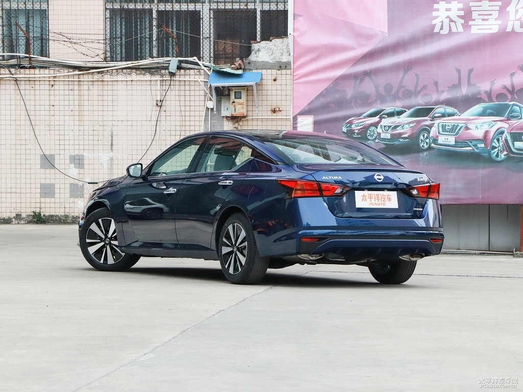 極光藍(lán)天籟整車外觀外觀圖片