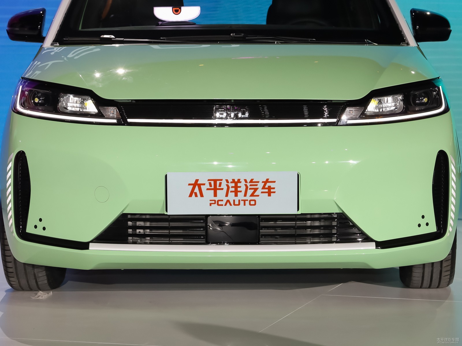 比亞迪D1外觀高清大圖