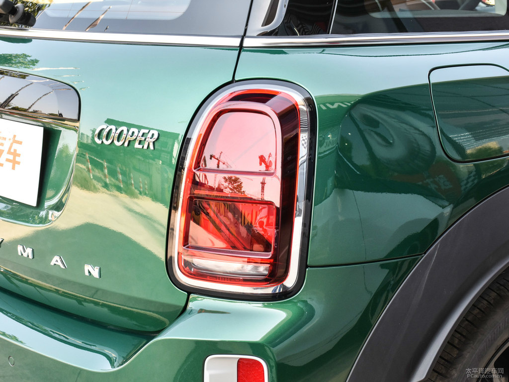 ɫ+ӢGMINI COUNTRYMAN܇β^DƬ