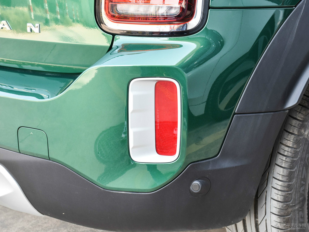 ɫ+ӢGMINI COUNTRYMAN܇β^DƬ
