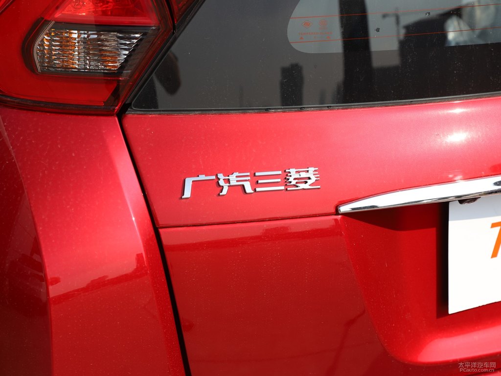鉆石紅奕歌車尾外觀圖片