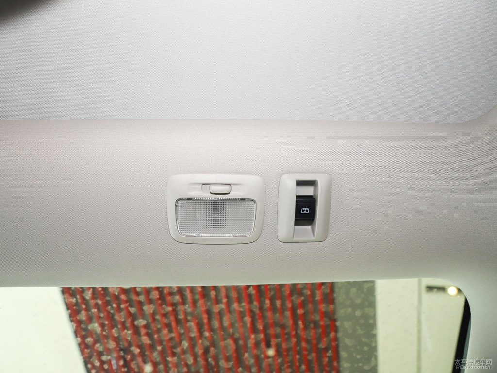鉆石紅奕歌車(chē)廂內(nèi)飾圖片