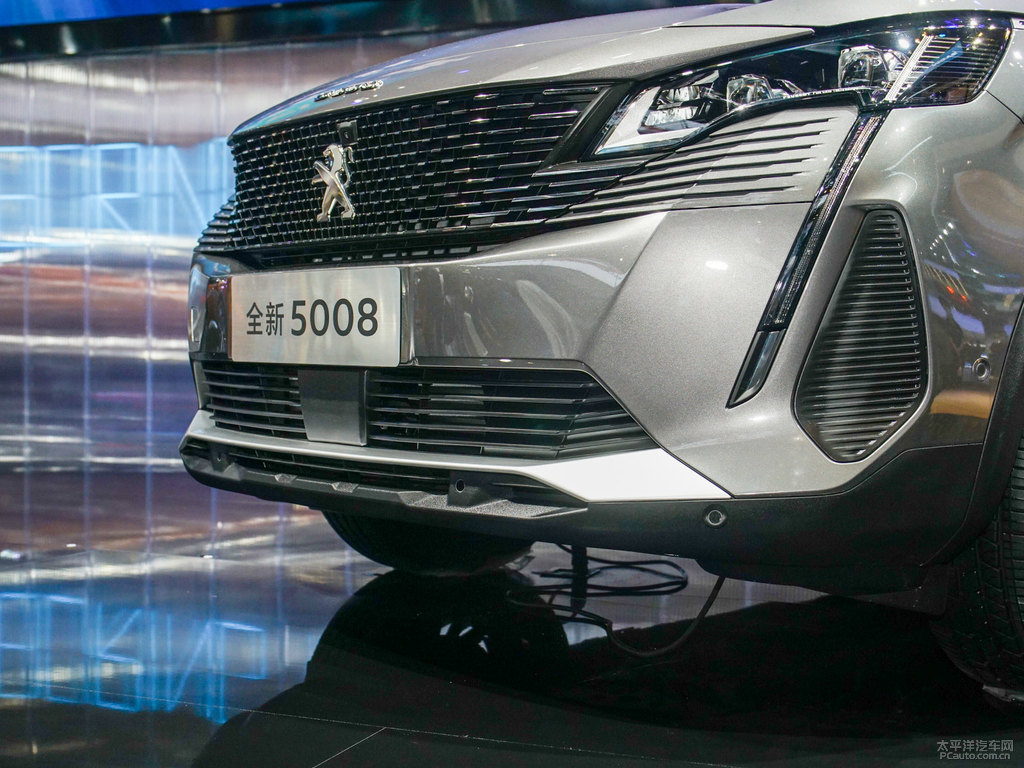 標(biāo)致5008圖片
