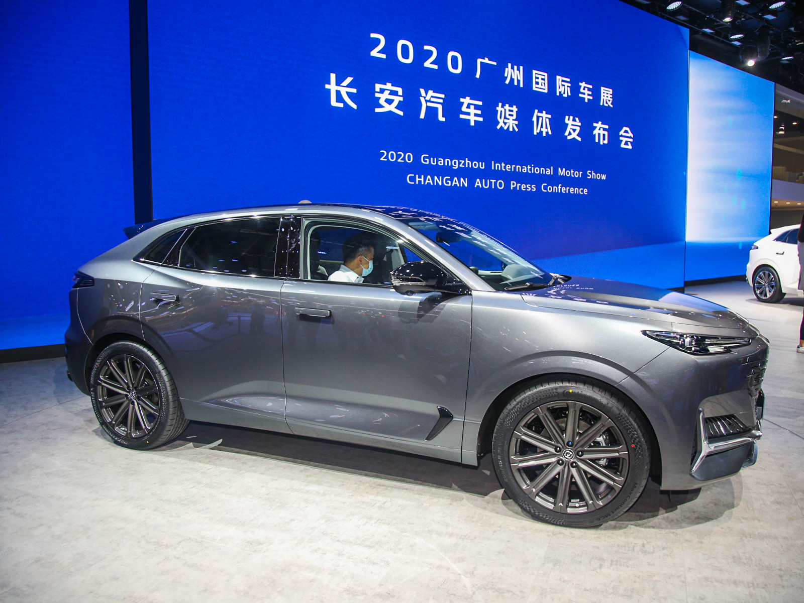 長安UNI-K車展高清大圖