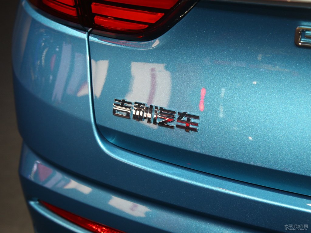 DƬ