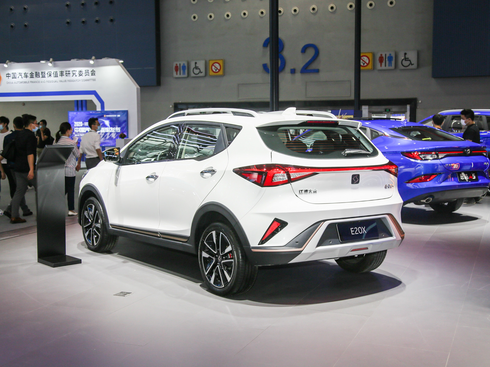 思皓E20X車展高清大圖