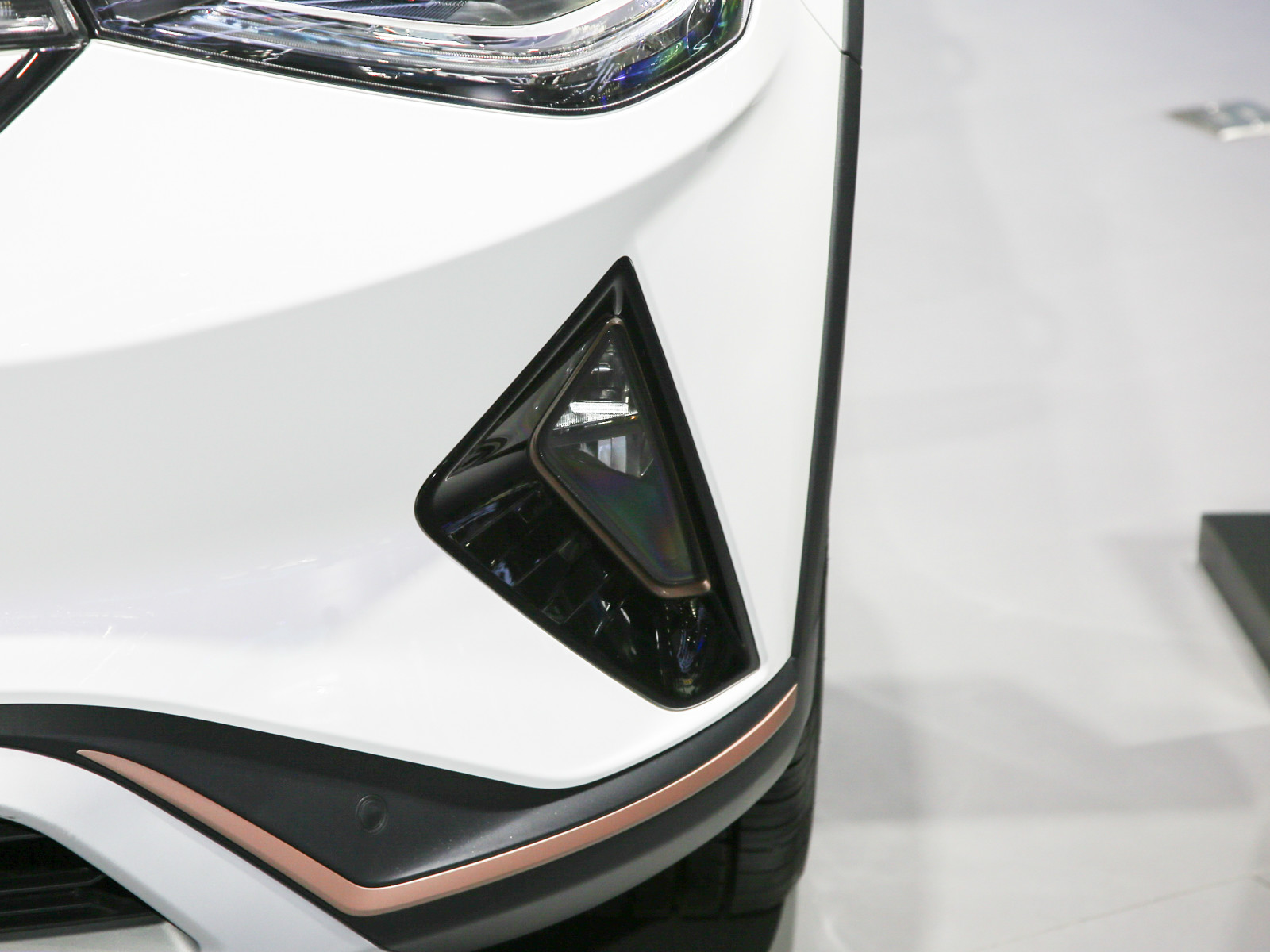 思皓E20X車展高清大圖