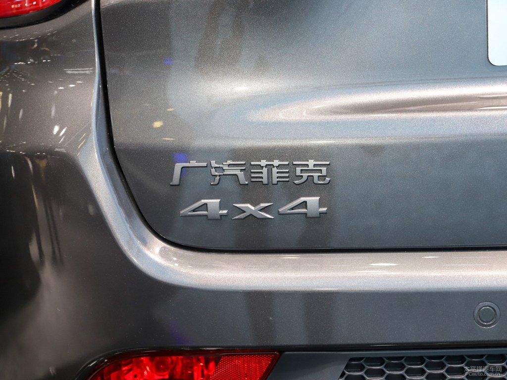 指南者車(chē)尾外觀(guān)圖片