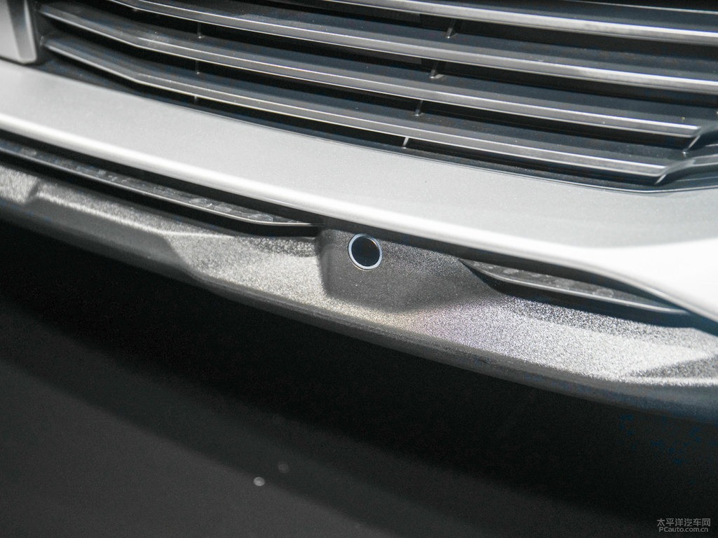 青巖灰標(biāo)致5008車頭外觀圖片