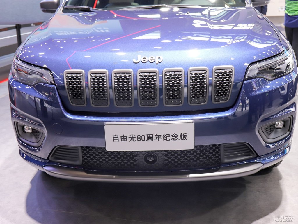 自由光車頭外觀圖片