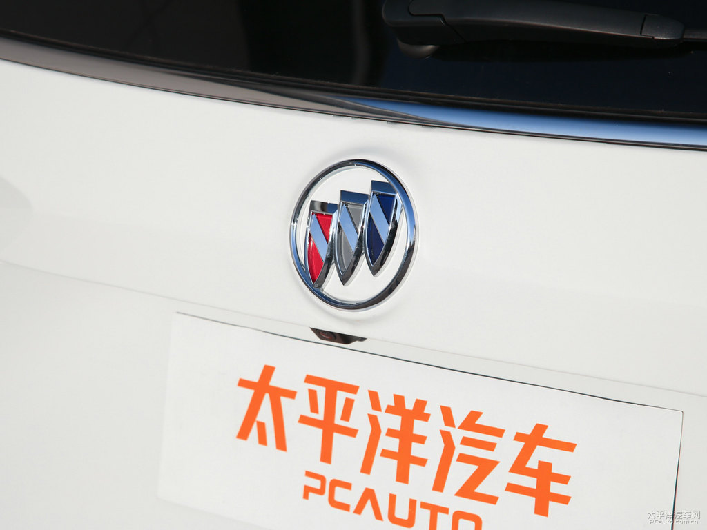 雪域白別克GL6車尾外觀圖片