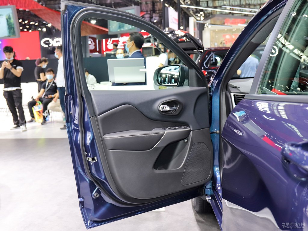 自由光車廂內(nèi)飾圖片