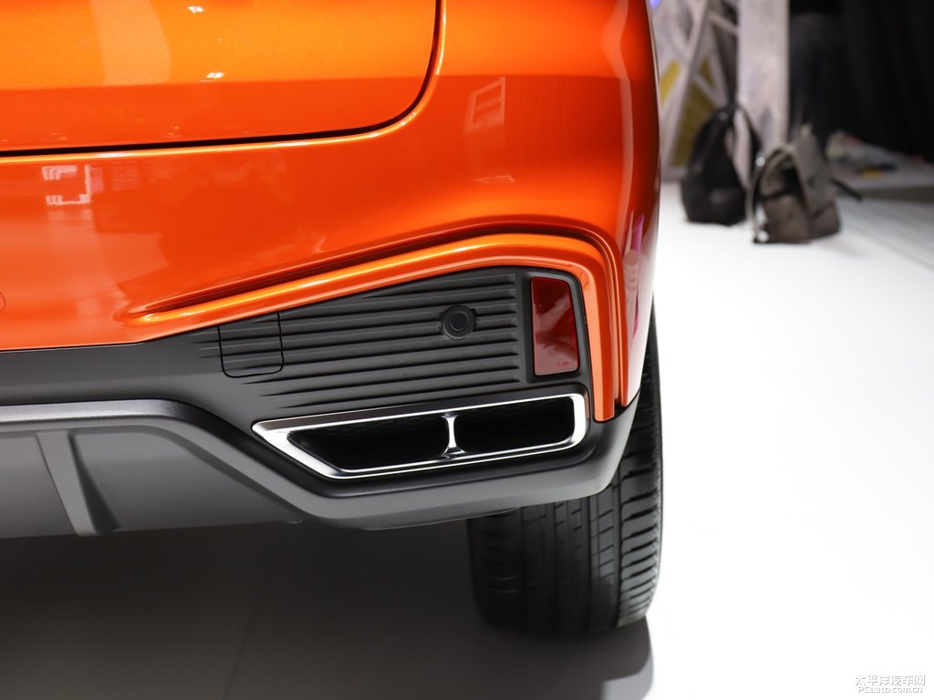 元?dú)獬任号?VV5車尾外觀圖片