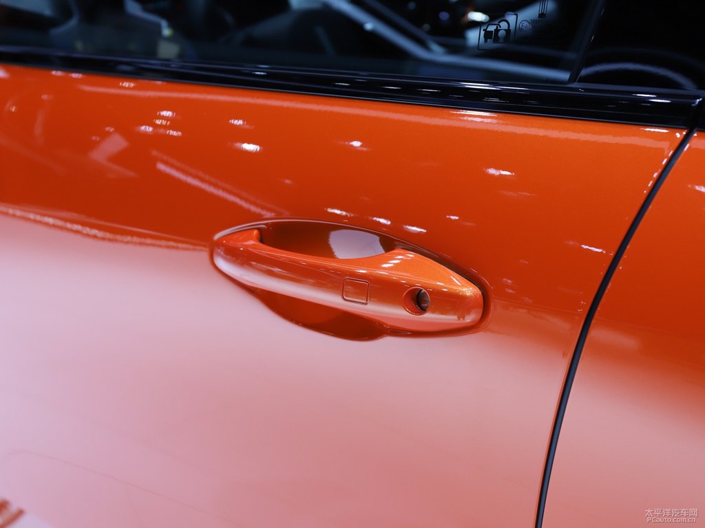 元?dú)獬任号?VV5車身外觀圖片