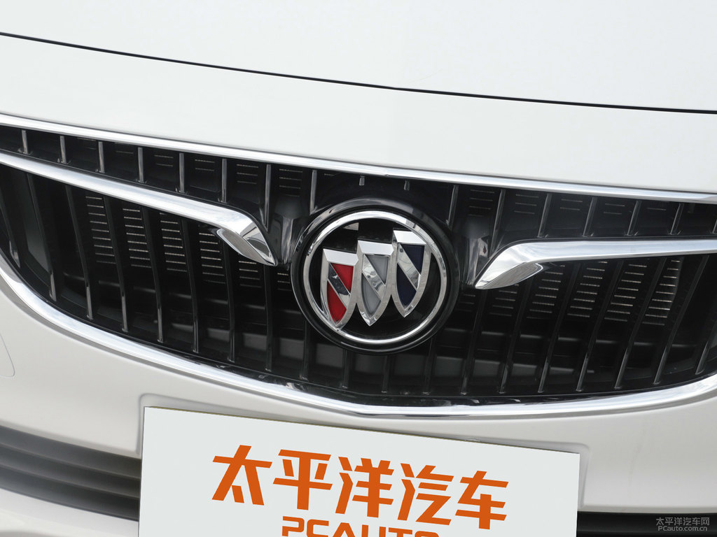 雪域白英朗車頭外觀圖片