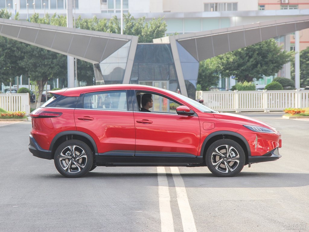 悅動紅小鵬G3整車外觀外觀圖片