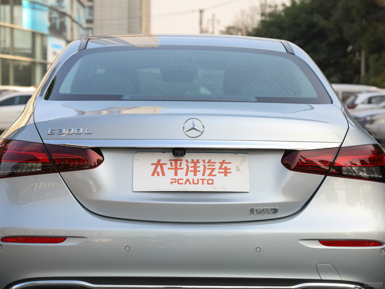奔馳E級外觀高清大圖