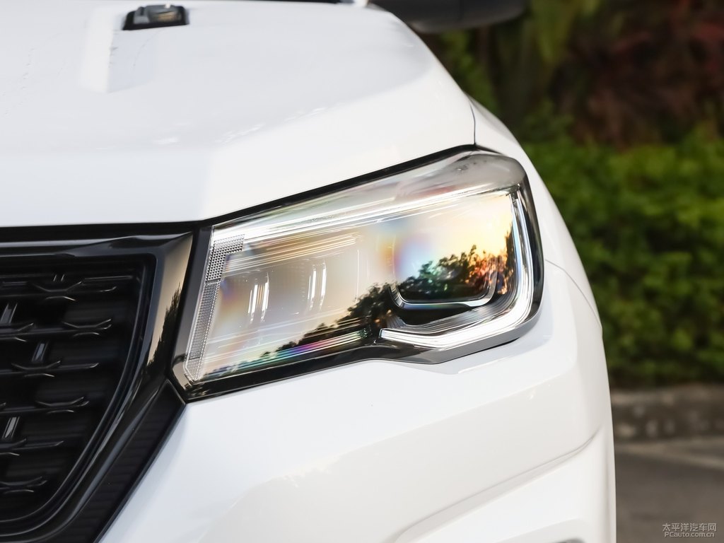 精靈白長(zhǎng)安CS75車頭外觀圖片