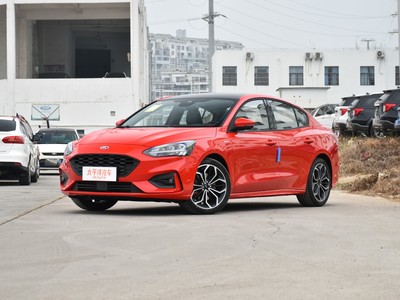 福克斯 2021款 三厢 EcoBoost 180 自动ST Line