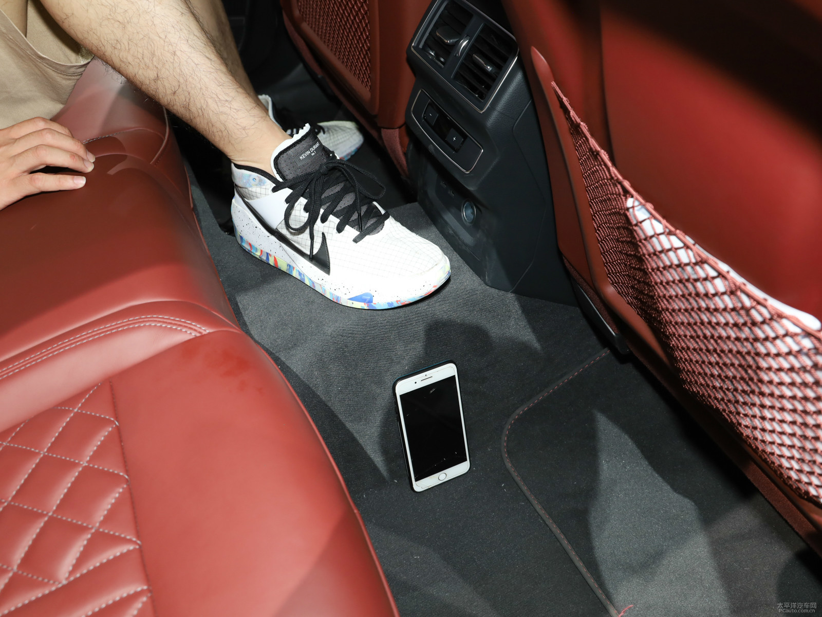 奧迪Q5L Sportback空間高清大圖