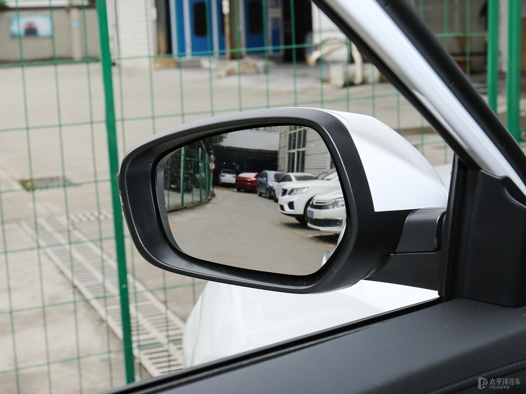帝豪GL車身外觀圖片