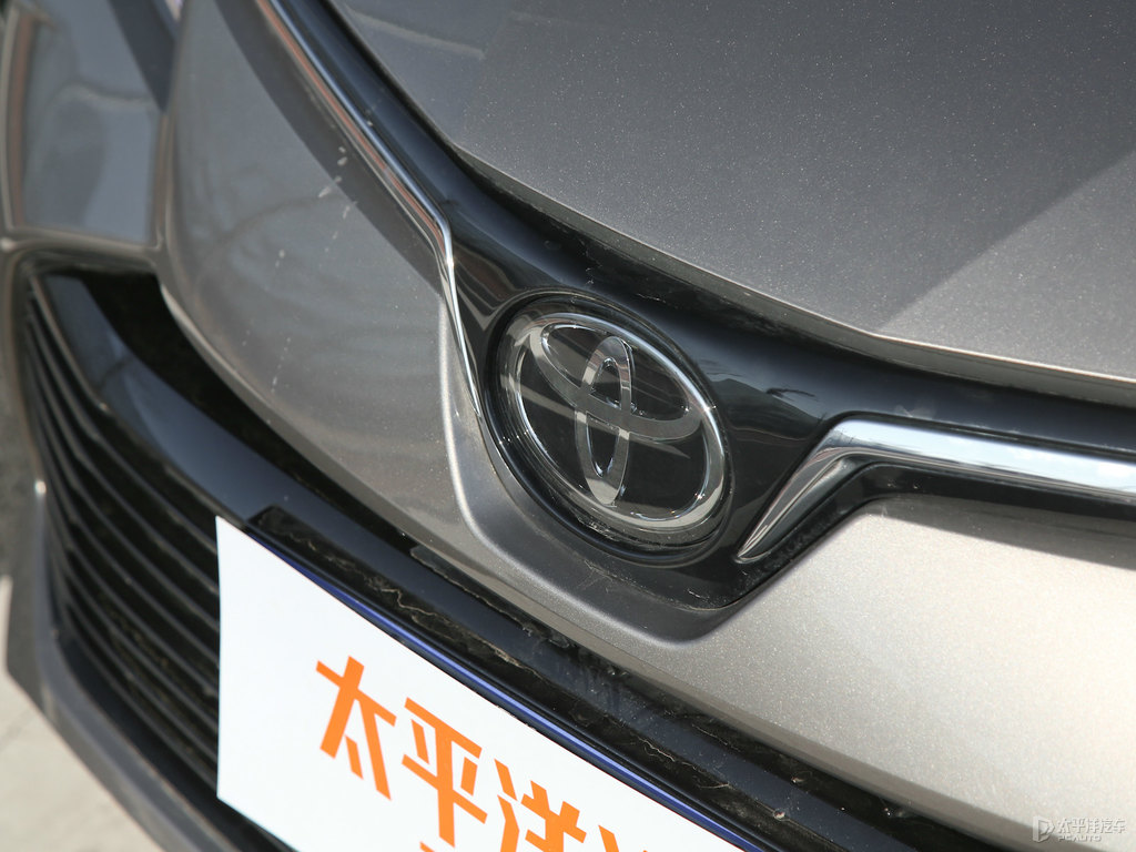 鉑青銅色卡羅拉車頭外觀圖片