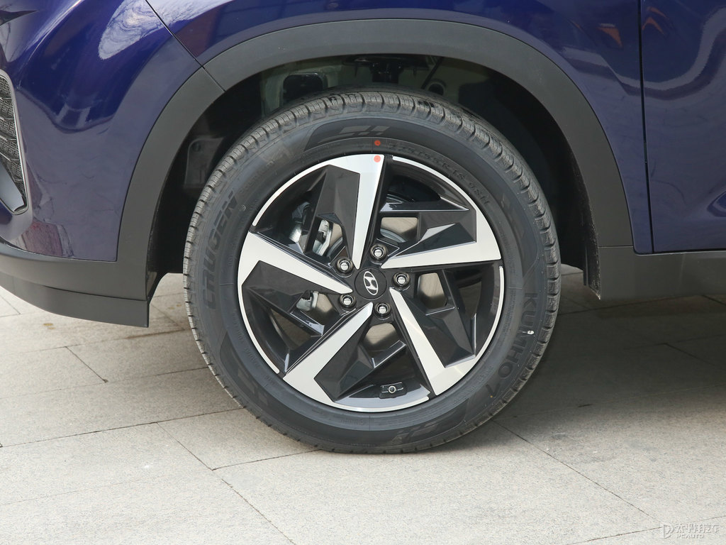 愛(ài)琴藍(lán)北京現(xiàn)代ix35車身外觀圖片