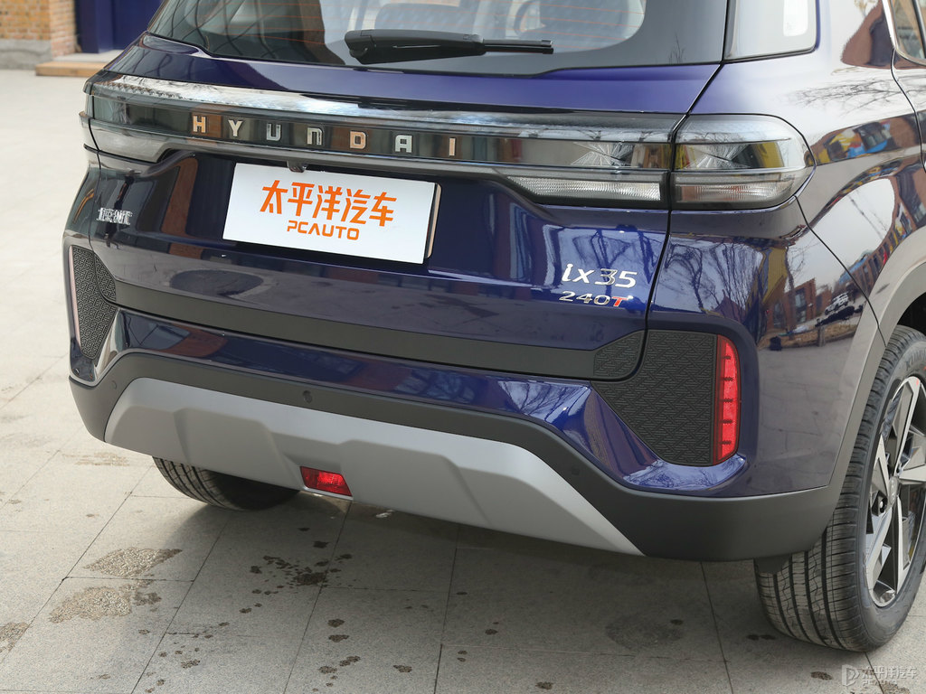 愛琴藍(lán)北京現(xiàn)代ix35車尾外觀圖片