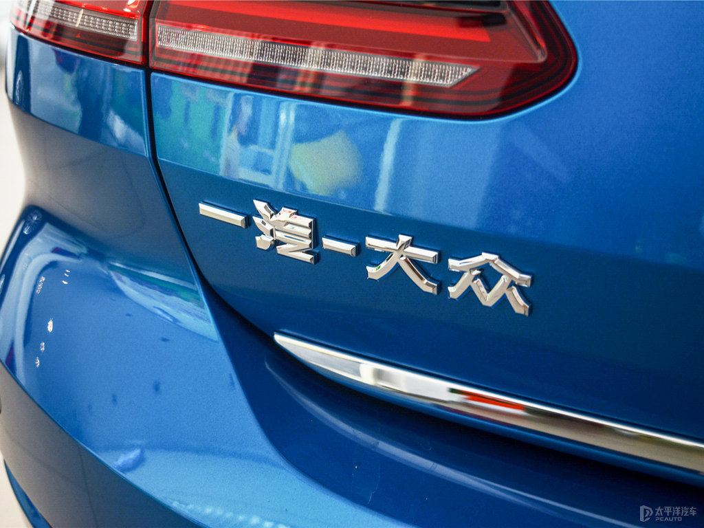 海迷藍大眾CC車尾外觀圖片