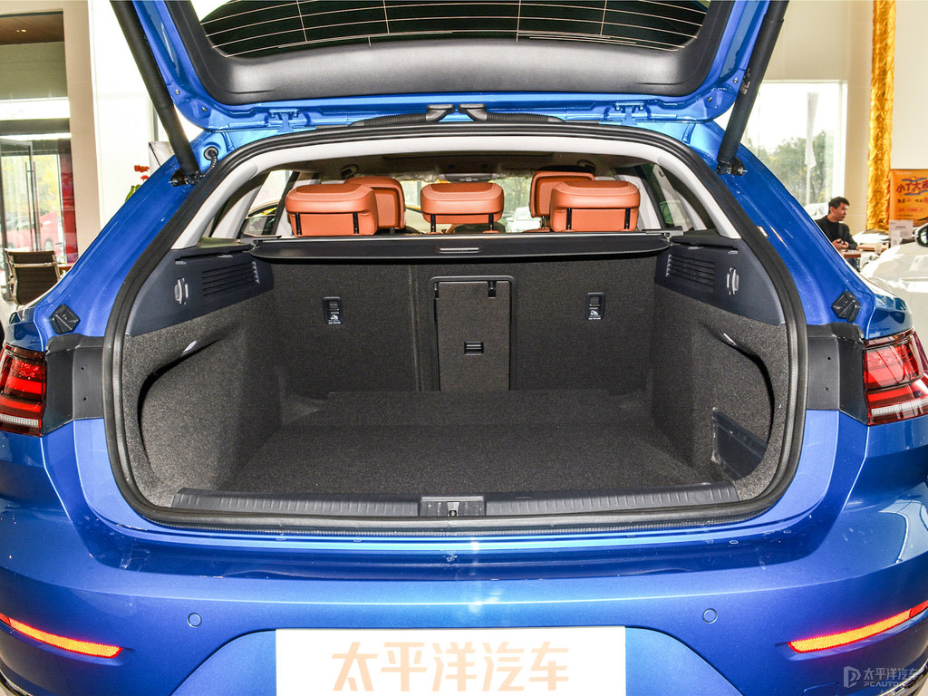 海迷藍(lán)大眾CC后備廂空間圖片