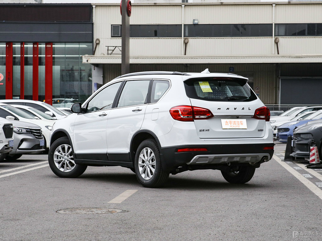 簡(jiǎn)約白哈弗H6整車外觀外觀圖片