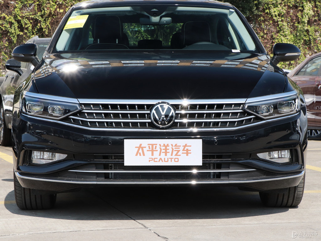 幻影黑邁騰車頭外觀圖片